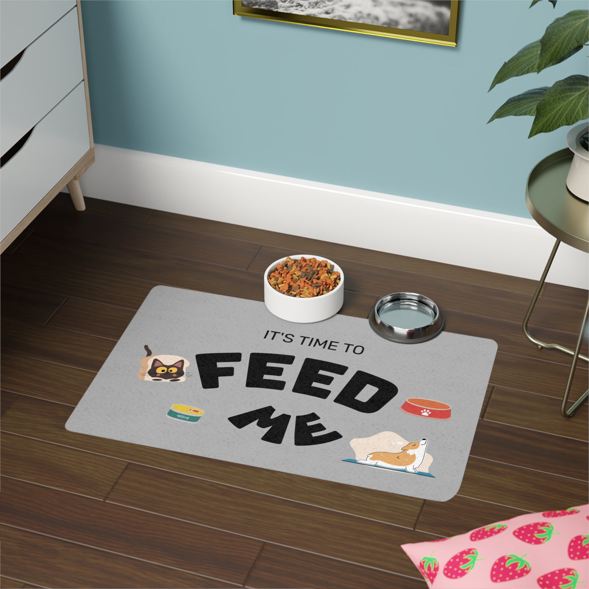 Pet Feeding Mat with 'Feed Me' Design